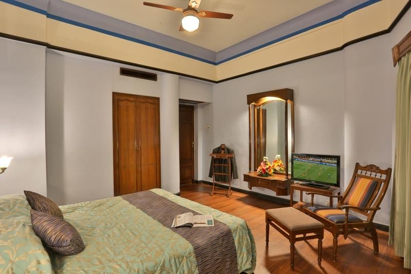 Hotel Mandovi Panadzsi Kültér fotó